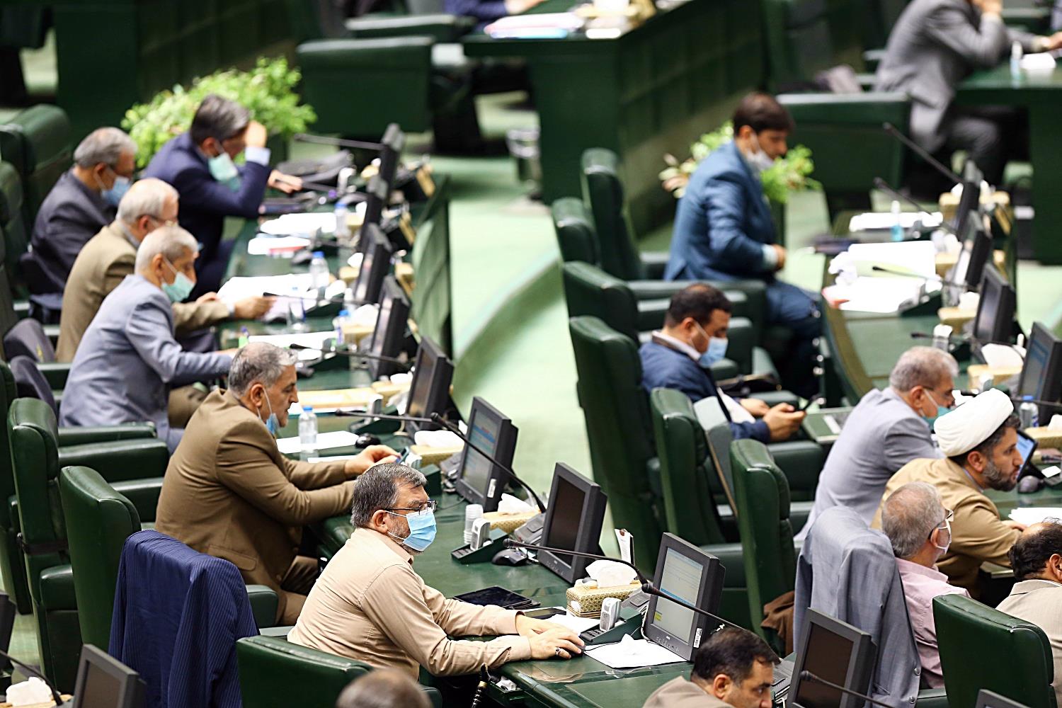 بیانیه ۲۵۰ نماینده خطاب به رئیسی: بدون گرفتن تضمین‌های لازم، تعهدی در مذاکرات ندهید