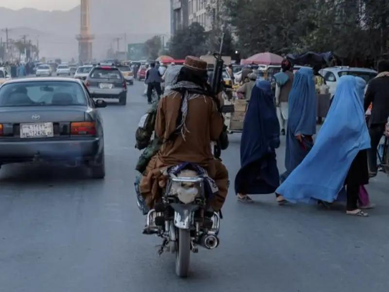 نشطاء إيرانيون وأفغان يطالبون بتجريم التمييز العنصري ضد النساء كجريمة ضد النساء