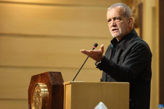 پزشکیان درباره فساد در دولت: مگر در دولتهای دیگر دزد و اختلاسگر نبود؟