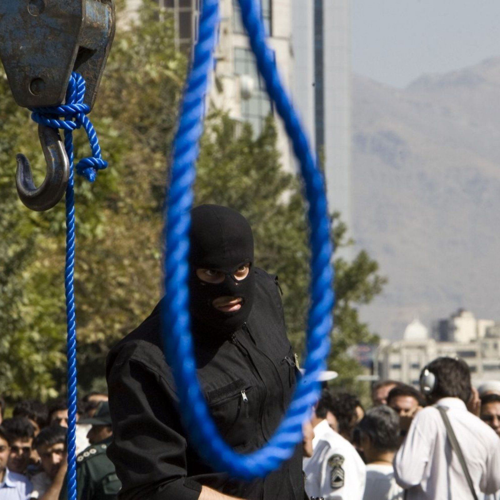 سجينات سياسات في إيران: النظام لن يرهب الشعب بالإعدام.. ومآله إلى زوال