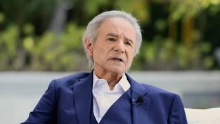 عارف؛ بیماری، مقاومت و امید به آینده ایران