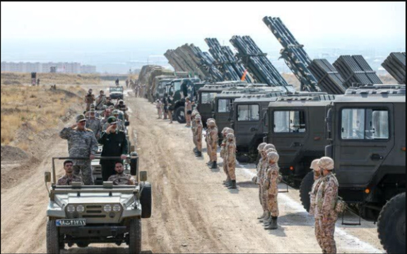 مقامهای آمریکایی: شاهد جابهجایی پرتابگرهای موشک و رزمایشهای نظامی در ایران بودهایم