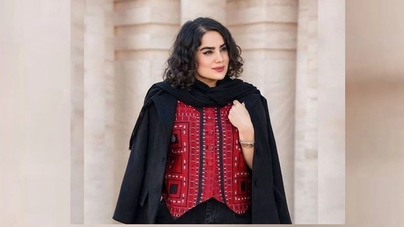 Zeynab (Bahar) Khonyabpour