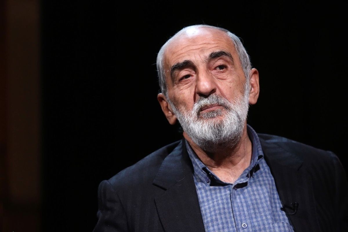 واکنش شریعتمداری به مناقشه جزایر سه‌گانه: الحاق بحرین به ایران را نمی‌توان نادیده گرفت