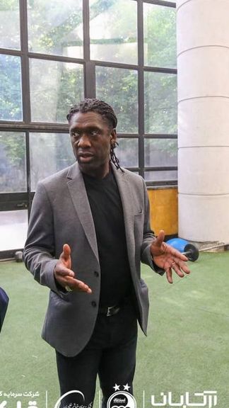 روزنامه فرهیختگان: سیدورف بازیکنان را با قیمت غیرواقعی به استقلال پیشنهاد کرده