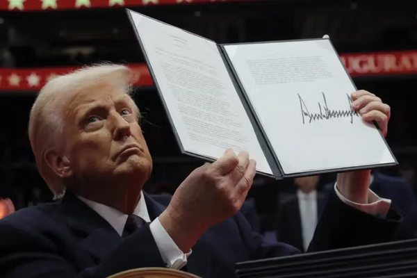 نیویورک تایمز: دولت ترامپ کاهش حدود ۵۰ درصدی بودجه وزارت خارجه آمریکا را بررسی میکند