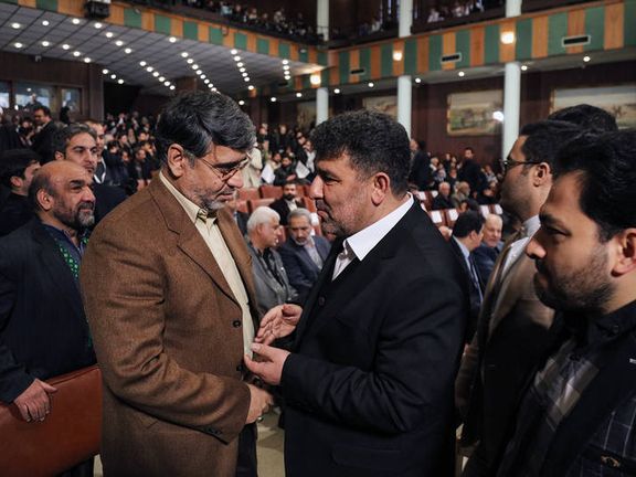 سعید حدادیان و رضا سراج در مراسم تجلیل از قاسم سلیمانی در سال ۱۳۹۶