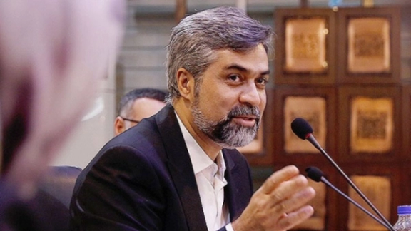 مدیر روابط عمومی سازمان نظام پزشکی: بسیاری میگویند لابد آقازادهای میخواهد سلطان واکسن شود