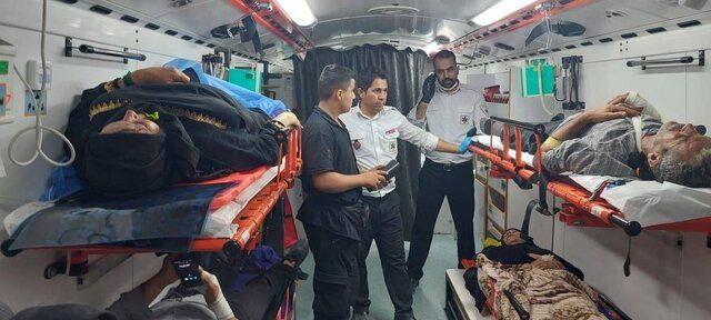 تصادف اتوبوس زائران اربعین پنج کشته و ۵۷ زخمی بر جای گذاشت