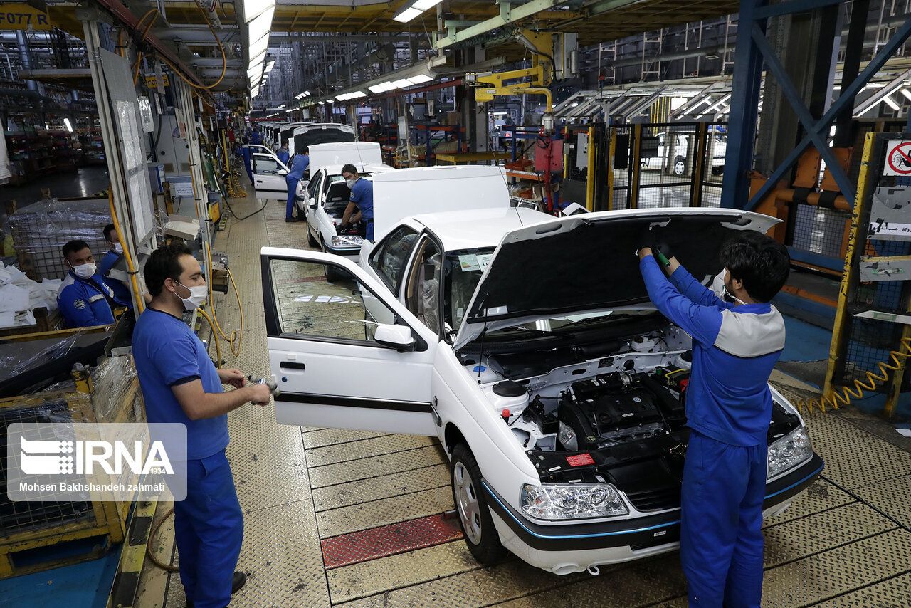 جانشین رییس راهنمایی و رانندگی: کیفیت خودروهای داخلی با استاندارد جهانی فاصله کهکشانی دارد