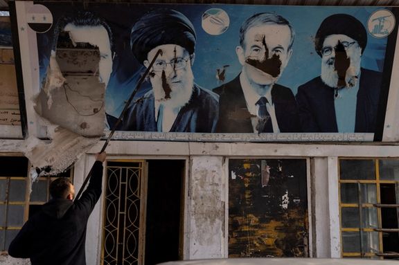 تخریب تصاویر علی خامنهای، حافظ اسد و حسن نصرالله، حلب، اول دیماه