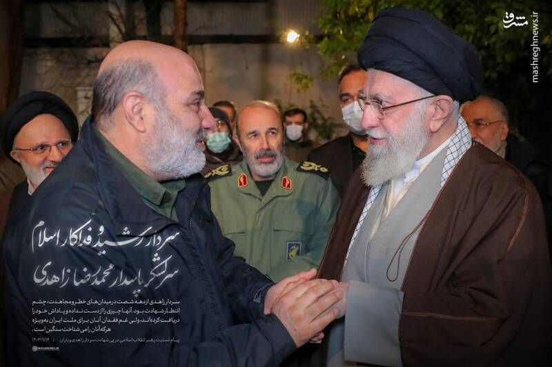 عکسی از سال‌های اخیر زاهدی در کنار خامنه‌ای که در رسانه‌های حکومتی منتشر شده است