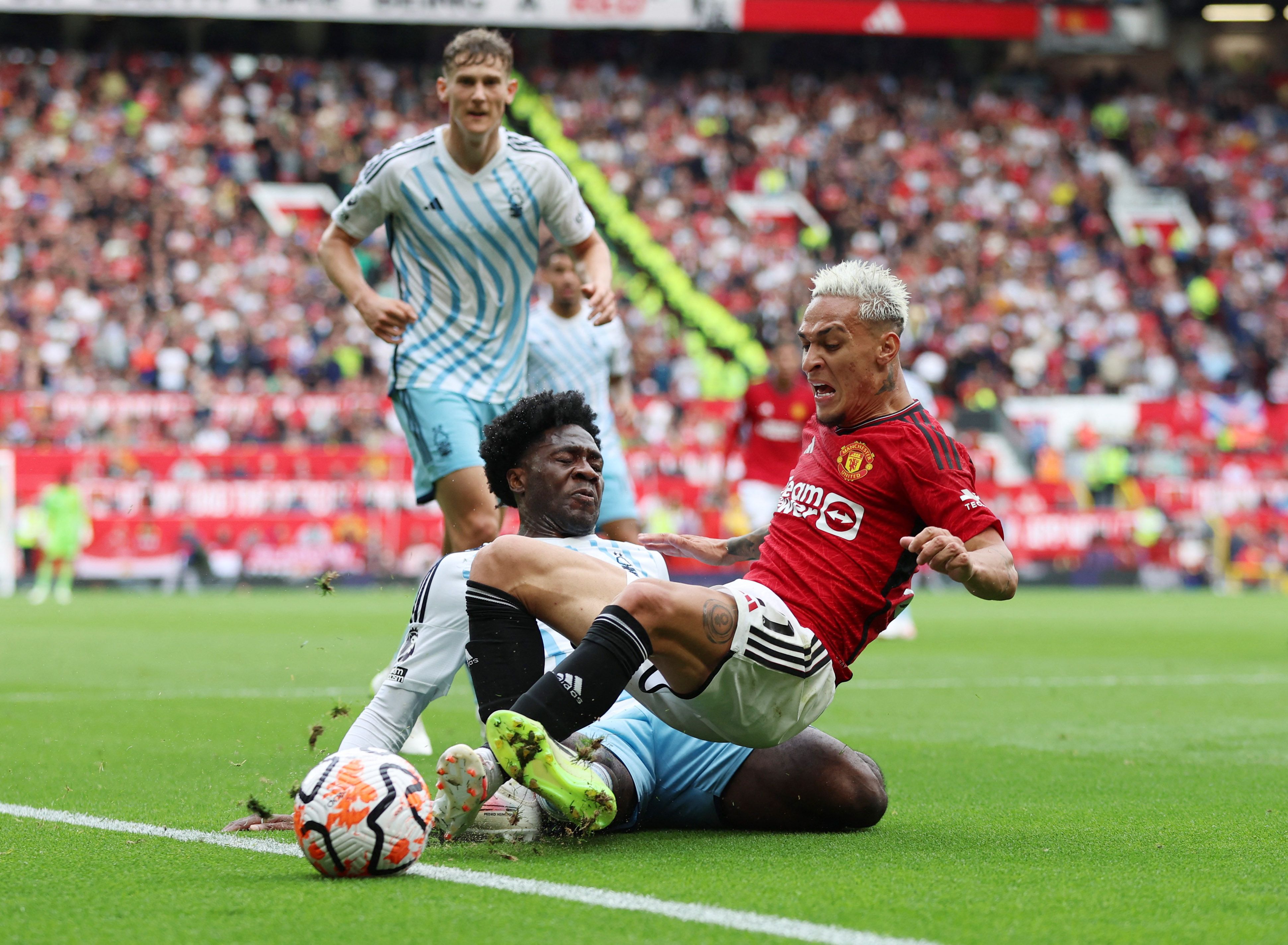 اتهامات جدید علیه ستاره منچستریونایتد؛ شکایت دو زن از آنتونی به دلیل خشونت و آزار جنسی