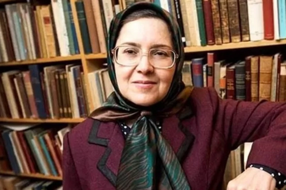 Sedigheh Vasmaghi, a writer and Islam researcher