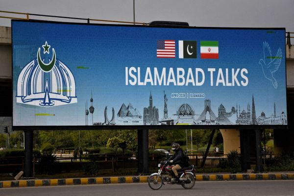 اسلامآباد: یادداشت تفاهم تا ۲۴ ساعت آینده امضا میشود؛ تهران: فردا خبری نخواهد بود