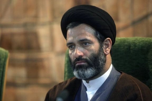 نماینده سنقر: بخشی از معترضان بهعدم امکان ازدواج گلایهمند بودند