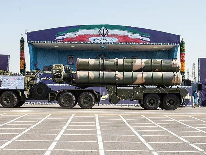 چرا ایران و اسرائیل از لبه پرتگاه عقب‌ رفتند؟