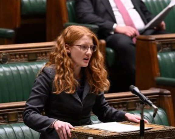 برلمانية بريطانية تعرب عن تضامنها مع "إيران إنترناشيونال" ضد تهديدات النظام الإيراني