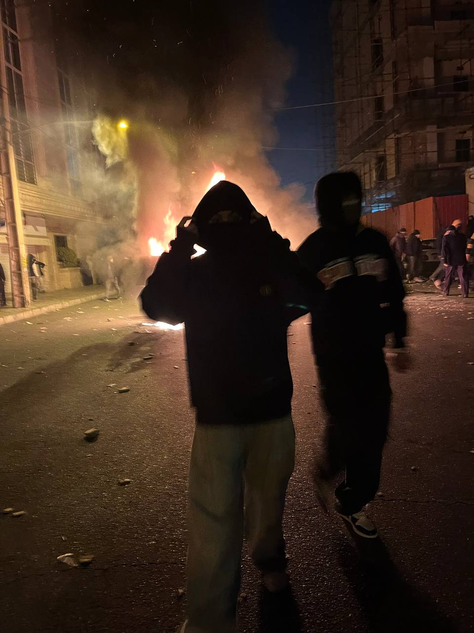 پیام مخاطب از تهران: ماموران گازی با عوارض شدید تنفسی پرتاب می‌کردند