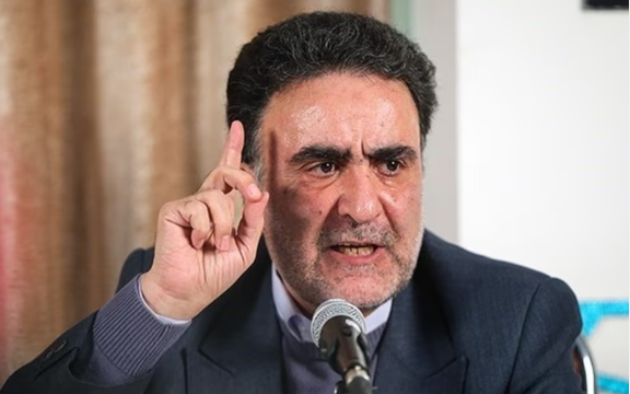 مصطفی تاجزاده، فعال سیاسی زندانی: علی خامنهای یا به خواست ملت تن دهد یا استعفا کند