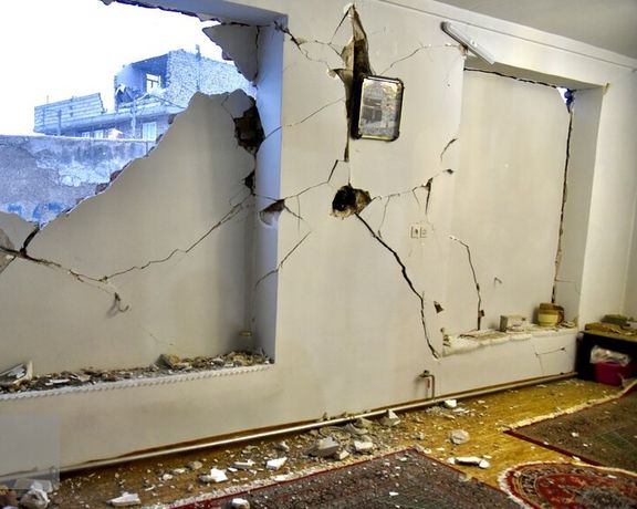 Magnitude 5.9 Quake Kills Three, Injures Hundreds in Iran