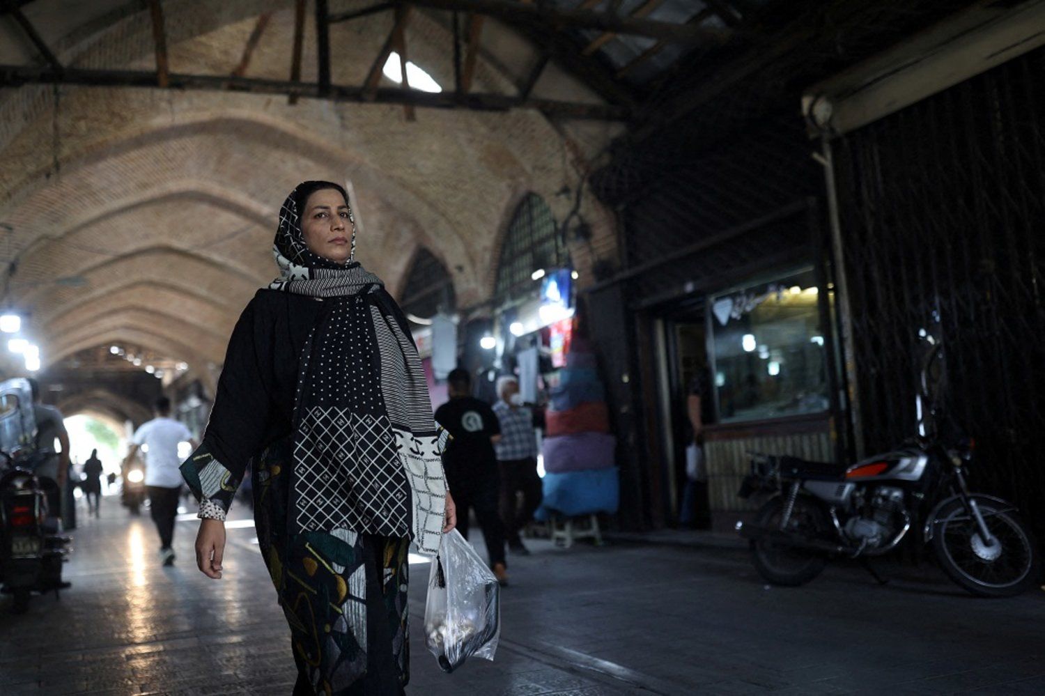 Dim Economic Outlook Looms Over Iran In Coming Months