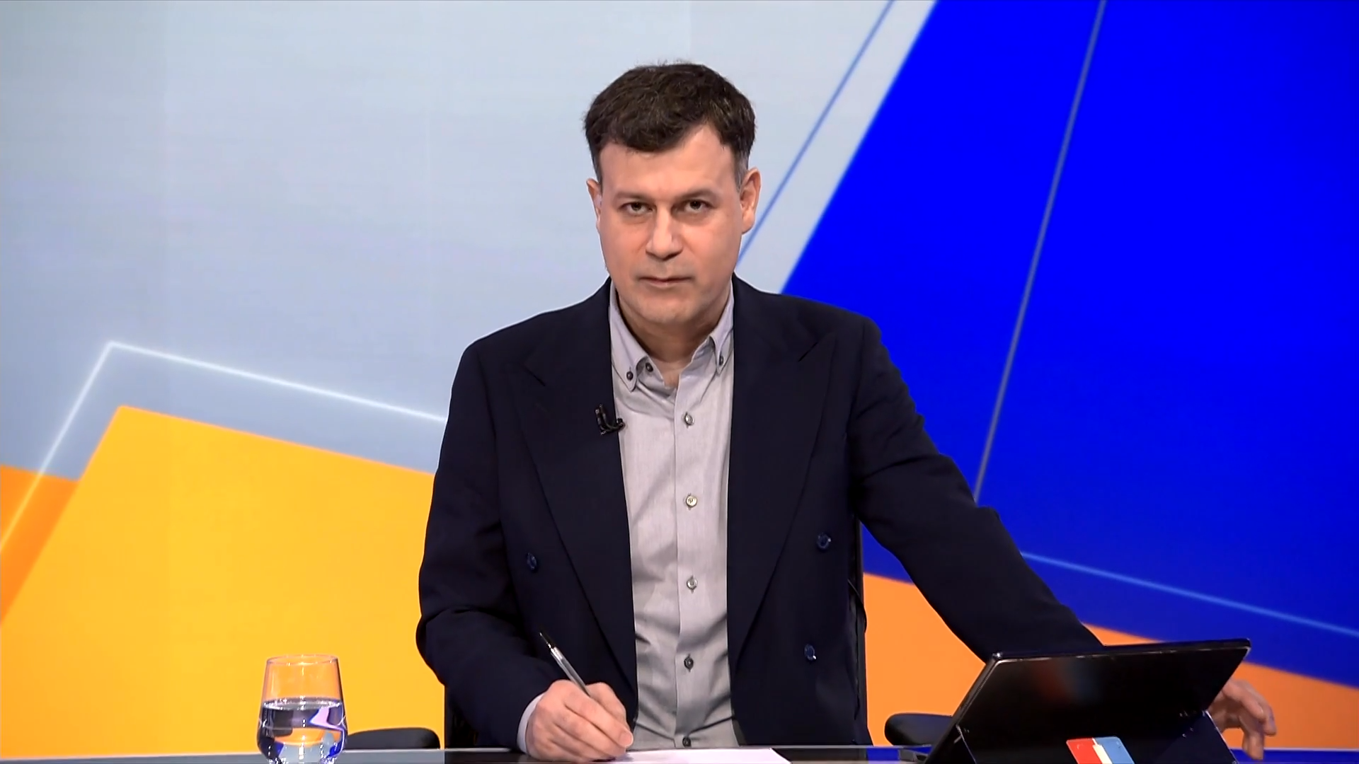 دومینو: چهاردهمین روز قتل‌عام مردم و قطعی اینترنت