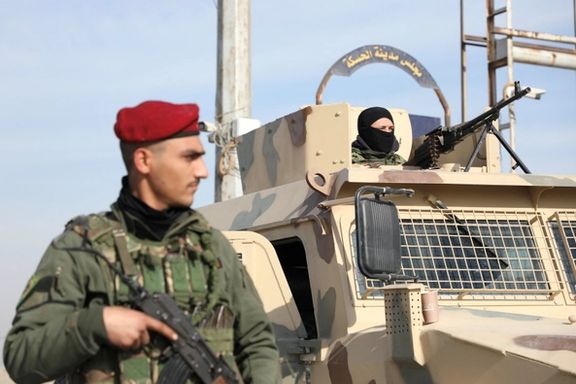 نیروهای دموکراتیک سوریه در خیابانی در شهر حسکه، ۲۱ آذر