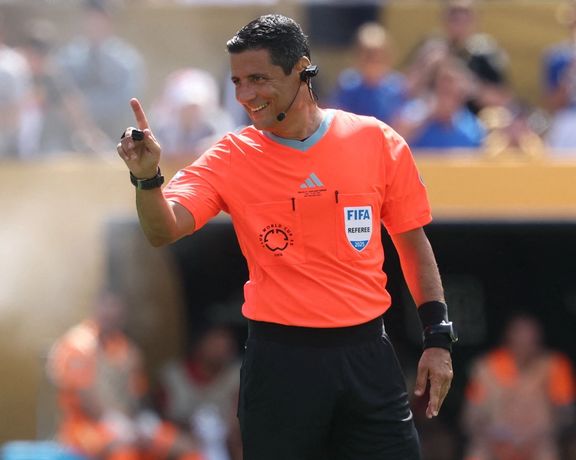 ترشيح الإيراني الأصل علي رضا فغاني لجائزة أفضل حكم في العالم