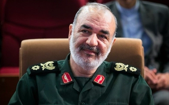 فرمانده کل سپاه پاسداران: فرانسه از جمع آوری زباله در پایتخت خود ناتوان شده است