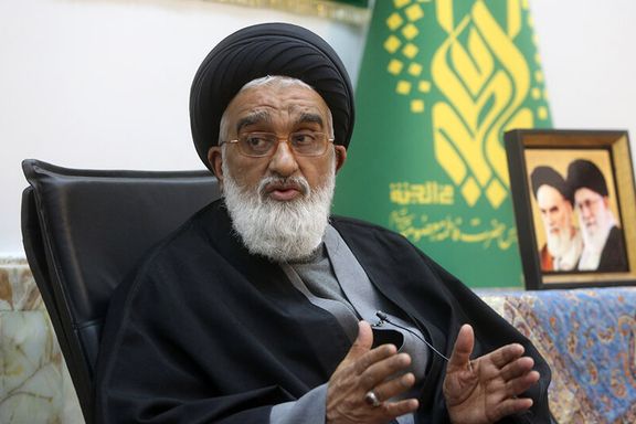 نماینده خامنهای در قم: زنان ایرانی با حفظ حجاب ضربه بزرگی را به دشمن زدهاند