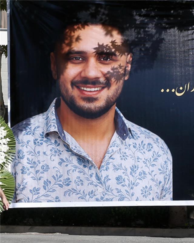 خشم دانشجویان دانشگاه تهران در پی مرگ پرابهام یک دانشجو در انفجار کپسول هیدروژن