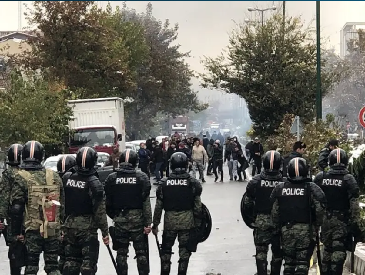 في ذكرى مرور 4 سنوات على احتجاجات نوفمبر 2019.. قضايا لا تزال مفتوحة وضغوط على ذوي الضحايا