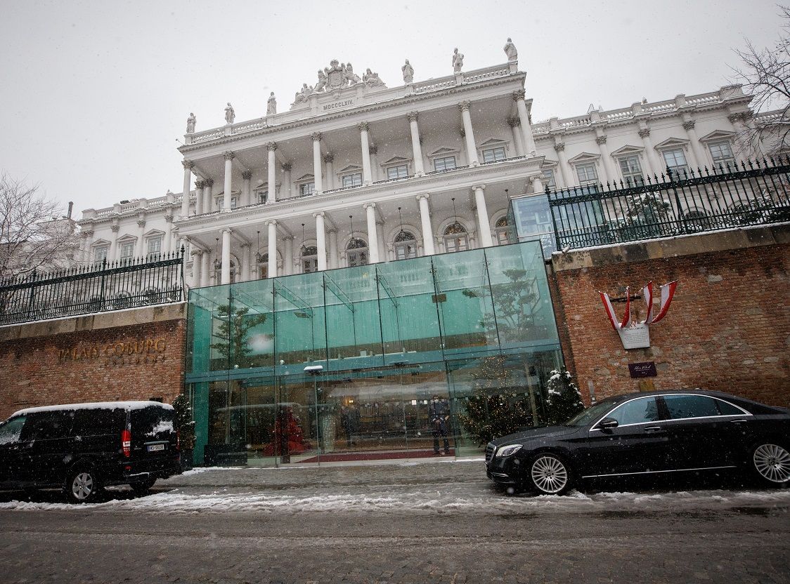 نماینده تهران: خطوط قرمز خامنه‌ای در پیش‌نویس توافق احیای برجام رعایت نشده است