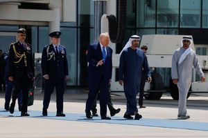 ادامه بحران آمریکا و ایران، کشورهای خلیج فارس را میان جنگ و صلح معلق نگه داشته است