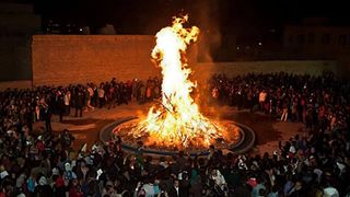 Sacred fire still burns as many Zoroastrians quit Iran for America