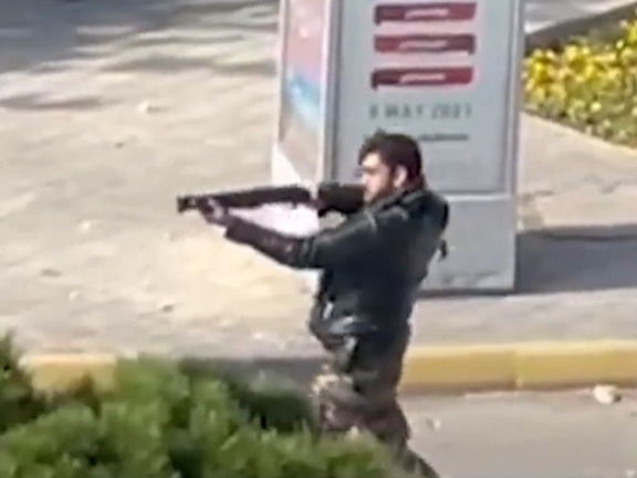 فرمانده یگانهای ویژه: در اعتراضات سلاح جنگی نداریم و سنگینترین اسلحه ما ساچمه زن است