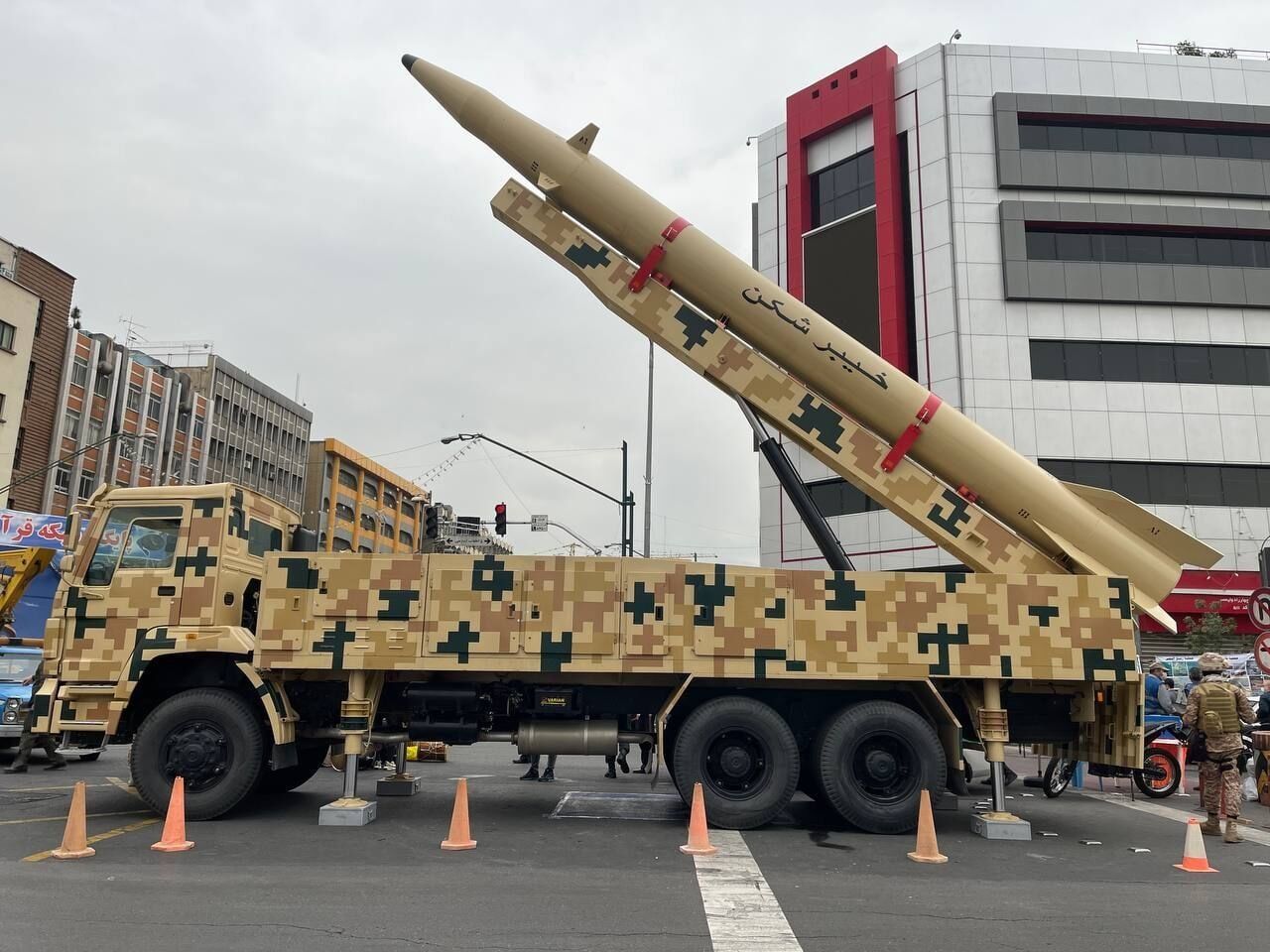 صواريخ باليستية تعرضها إيران في "يوم القدس" لم تستخدمها سوى ضد جيرانها