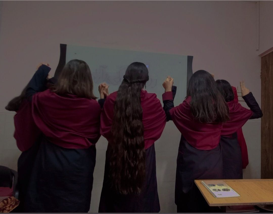 دانش‌آموزان بازداشتی پس از آزادی اجازه بازگشت به تحصیل ندارند؛ ادامه مسمومیت سریالی مدارس