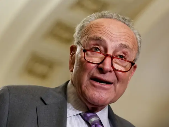 سناتور دموکرات آمریکا: سقوط بالگرد رئیسی به نظر یک تصادف است