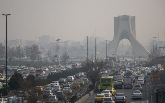 نماینده دورود: برای خودروساز داخلی نه جان مردم ارزش دارد نه آلودگی هوا