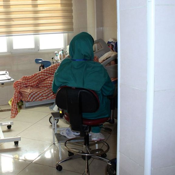 طبيبة إيرانية: النساء يواجهن مخاطر صحية بسبب ارتفاع تكاليف الرعاية والعلاج