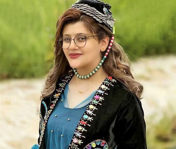 شارع مهسا أميني في النمسا.. تخليدا لذكرى ضحية الحجاب الإجباري في إيران