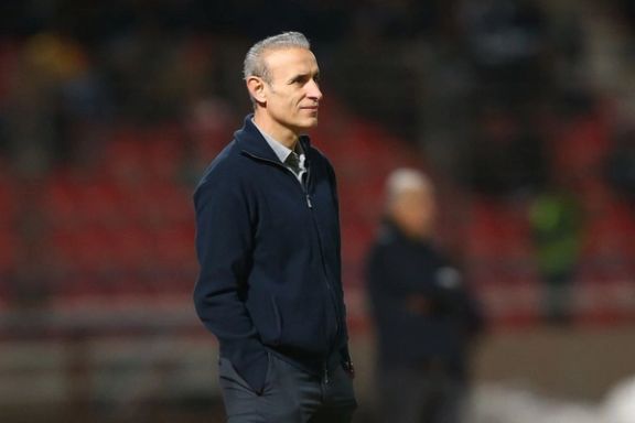 گلمحمدی از سرمربیگری پرسپولیس استعفا کرد