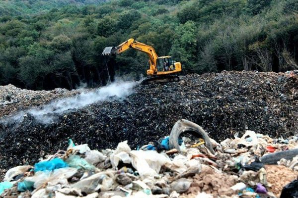 The landfill near Saravan in Iran’s northern Gilan province (undated)