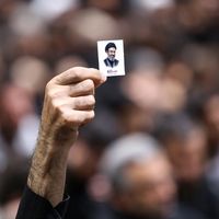 Pezeshkian's aide draws fire for saying institutions review Khamenei’s views