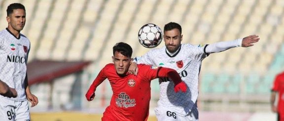 تراکتور ۵-۱ مس رفسنجان؛ اسکوچیچ همچنان صدرنشینی را با تفاضل گل حفظ میکند