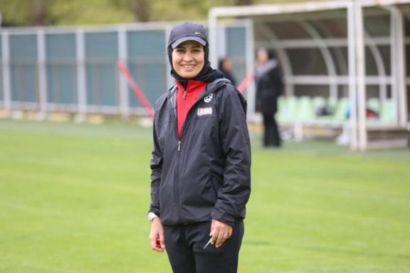 مریم آزمون: زهره کودایی جواب تلفنم را نمیدهد، به زور دعوتش کنم؟