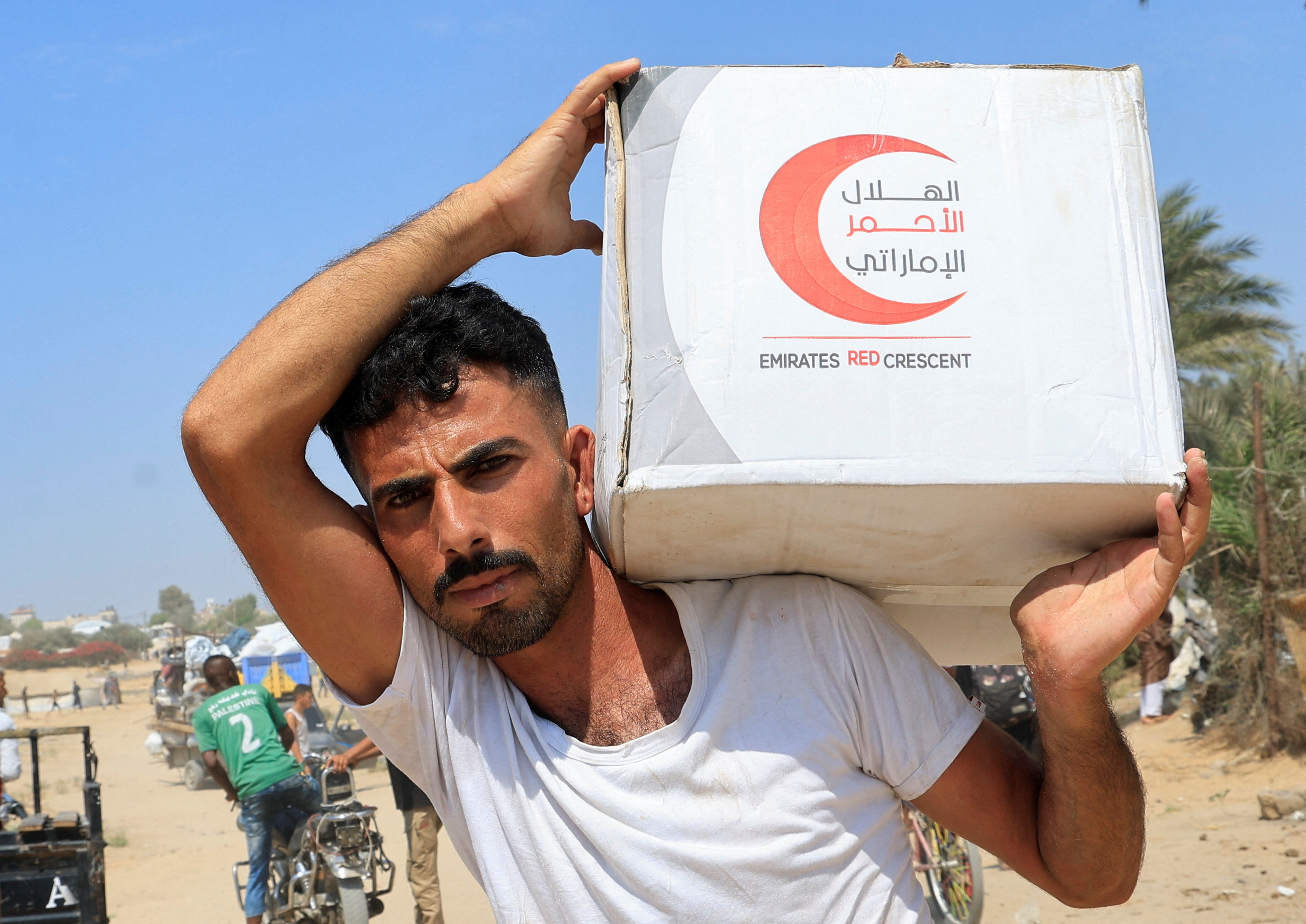 روزنامه قطری از غارت گسترده کمک‌های بشردوستانه در غزه خبر داد