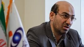 برلماني إيراني: أميركا تستخدم المفاوضات والحجاب والغلاء لدفع الناس إلى الشوارع